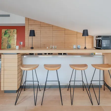 Oda ve Kahvaltı Beau Clocher Saint-Tropez